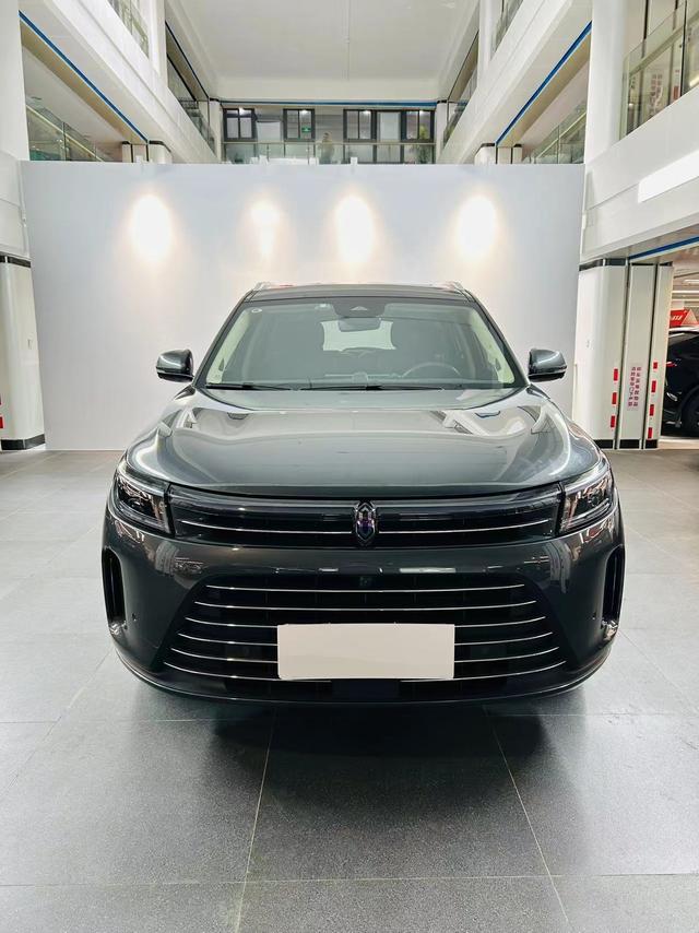 Pre - Owned 2022 Seres SF5 2WD Comfort Edition