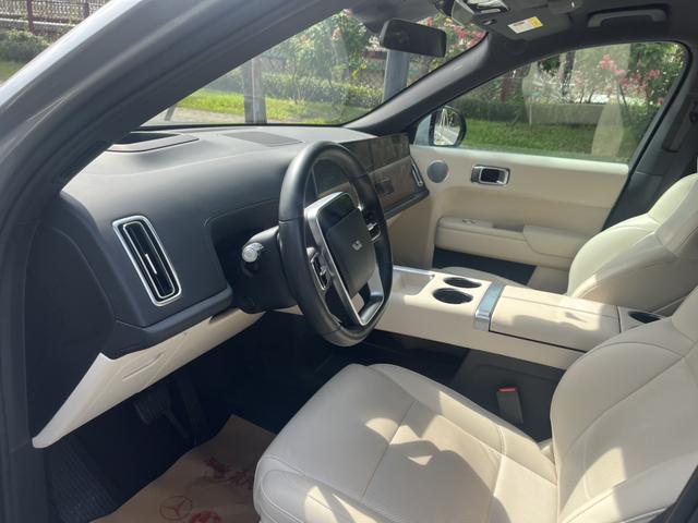 Pre - Owned 2022 Li L9 Max Edition