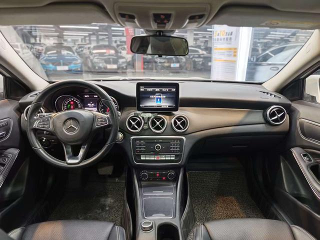 Certificated Used Mercedes-Benz GLA 2017 GLA 200 Dynamic