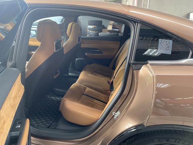 Pre-Owned Mazda EZ-6 2024 Model Extended-Range 200 Premium Version