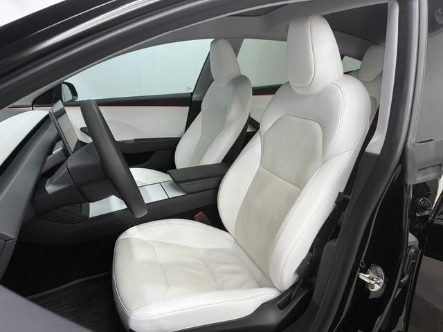 Pre-Owned Tesla Model 3 2023 Long-Range All-Wheel Drive Version