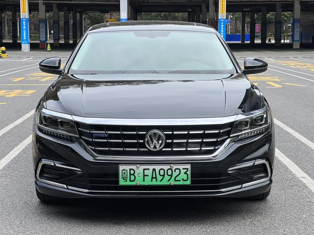 Certificated Pre-Owned Volkswagen Passat PHEV 2019 430PHEV Hybrid Luxury Edition -u22716932