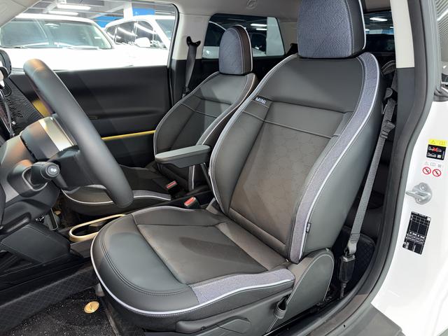 Certificated Pre-Owned Electric MINI COOPER 2025 COOPER E Classic Edition -u22539344