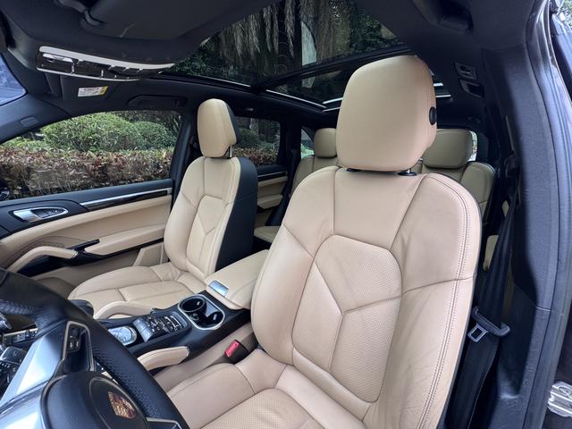 Certificated Pre-Owned Porsche Cayenne 2015 Cayenne 3.0T - u22768668