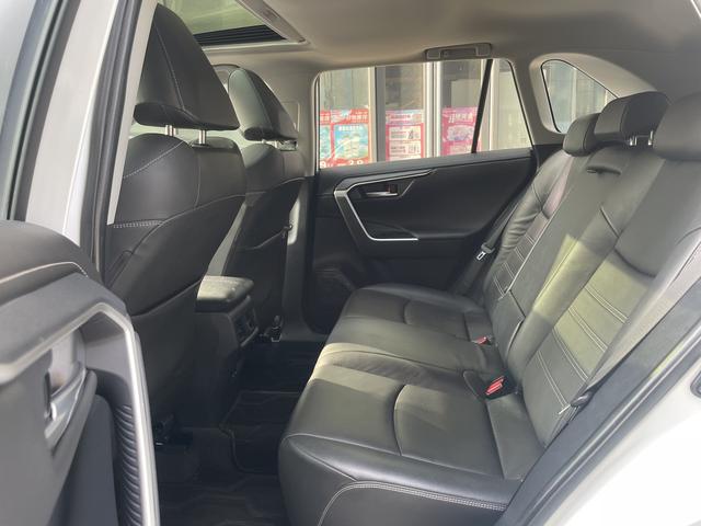 Certificated Pre-Owned RAV4 Rongfang 2021 2.0L CVT Two-Wheel Drive Fashion Plus Edition - u22426315
