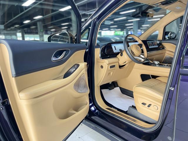 Certificated Pre-Owned VOYAH Dreamer PHEV 2024 Ultra-Long Range Flagship Edition -u22095246