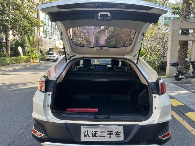 Certificated Pre-Owned Dongfeng Nissan Venucia T90 2017 2.0L CVT Intelligent Fashion Edition - u22056439