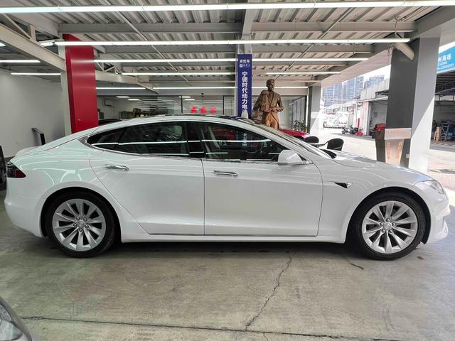 Pre-Owned Model S 2017 100D Long Range Version