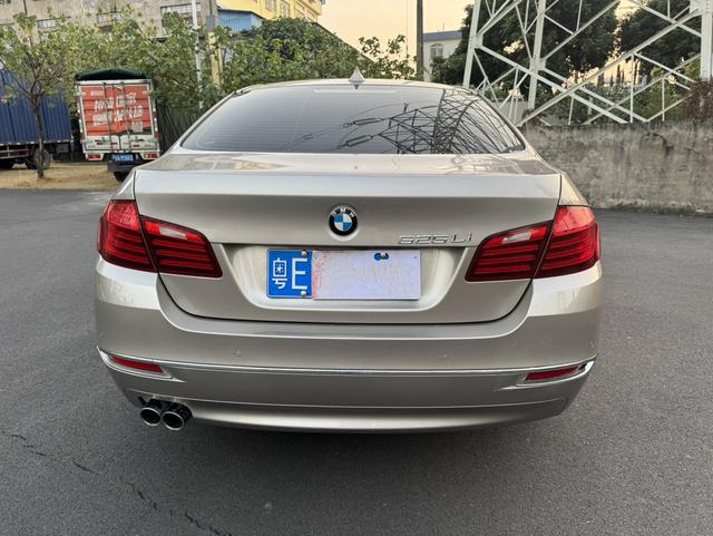 Certificated Used BMW Brilliance 5 Series 2014 Model 525Li Luxury Design Package