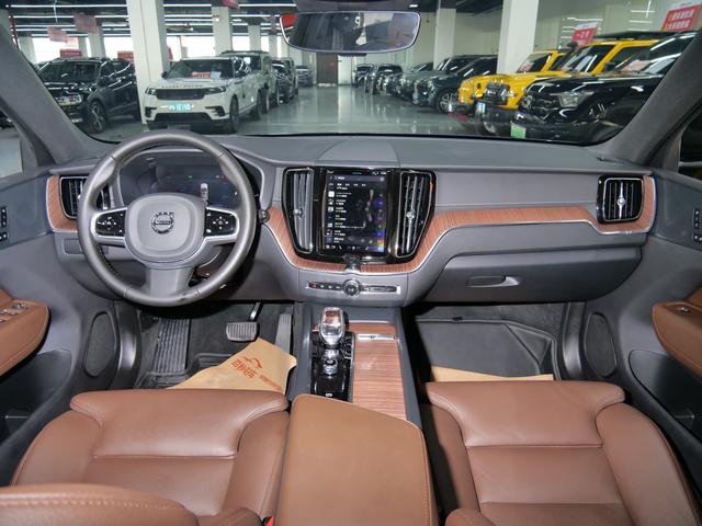 Certificated Pre-Owned Volvo XC60 PHEV 2025 T8 AWD Long Range Inscription Luxury Version -u22572209