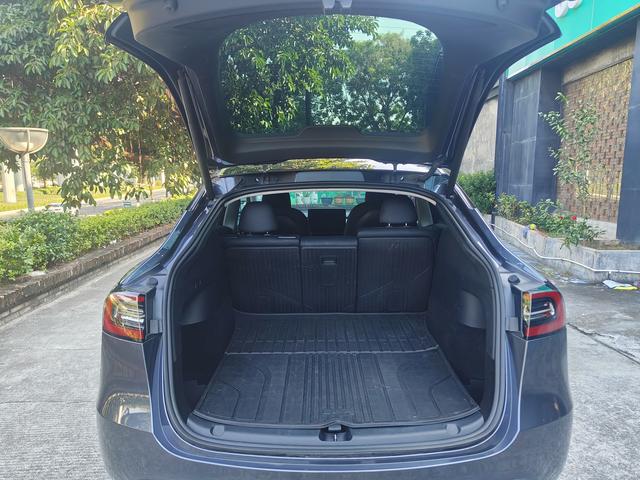 Pre-Owned Tesla Model Y 2023 Rear-Wheel Drive Version