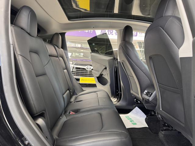 Pre-Owned Tesla Model Y 2021 Standard Range Rear-Wheel Drive