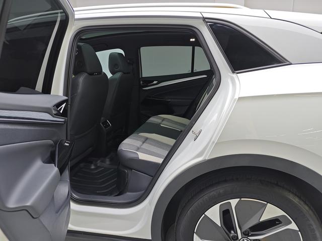 Certificated Pre-Owned Volkswagen ID.4 Crozz 2022 Pure Enjoyment Limited Edition