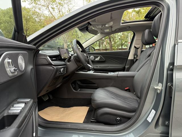 Certificated Pre-Owned Fengyun A8L 2025 Edition 145km Luxury Version -u21790768