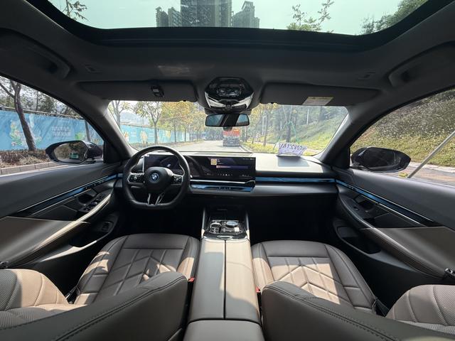 Certificated Pre-Owned BMW i5 2024 eDrive35L M Sport Package -u22594702