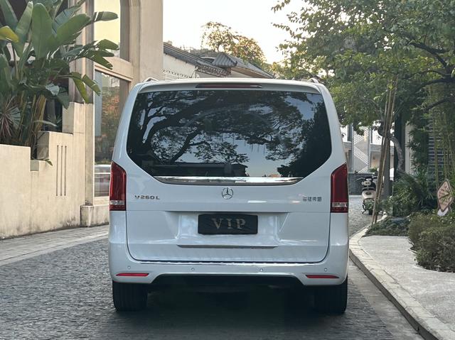 Certificated Pre-Owned Mercedes-Benz V-Class 2021 V 260 L Long Wheelbase Luxury Edition - u22365295