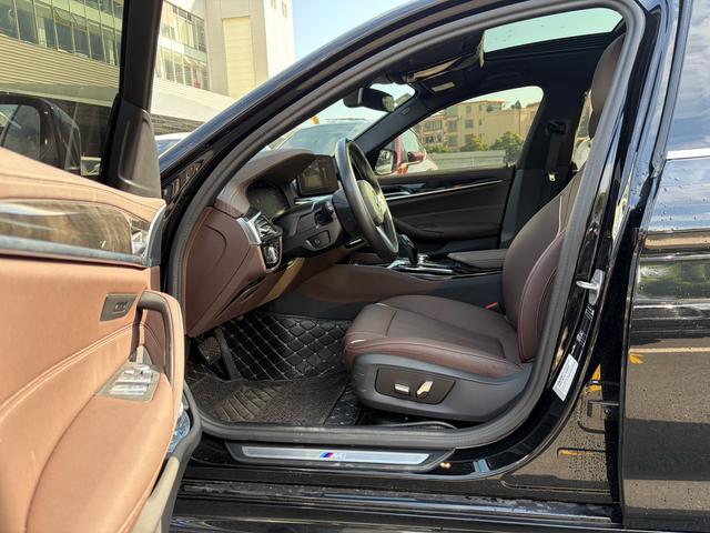 Certificated Pre-Owned BMW 5 Series 2022 525Li M Sport Package - u22058893