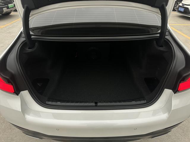 Certificated Pre-Owned BMW 5 Series 2021 530Li Leading Edition M Sport Package - u22559904