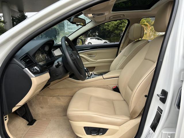 Certificated Pre-Owned BMW 5 Series 2013 525Li Leading Edition - u22582044