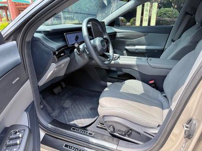 Certificated Pre-Owned Lynk & Co 07 EM-P 2024 126 Long Range Halo -u19626849