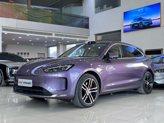 Certificated Pre-Owned Wenjie M5 2025 Extended-Range Ultra Four-Wheel Drive Version -u22467849