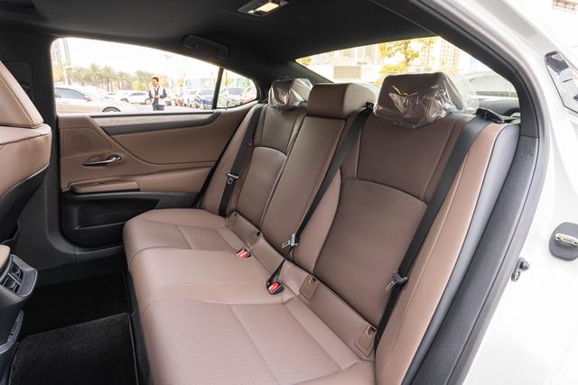 Certificated Pre-Owned Lexus ES 2025 200 Premium Edition - u22468399