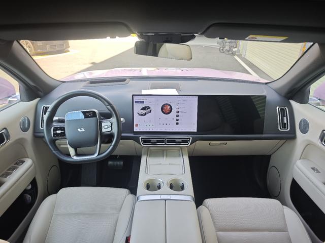 Pre-Owned 2024 Li Auto L7 Max Edition