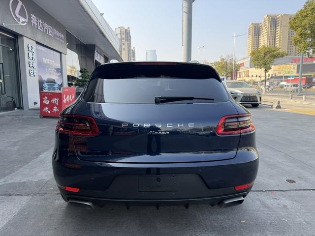 Certificated Pre-Owned Porsche Macan 2017 Macan 2.0T - u22587105