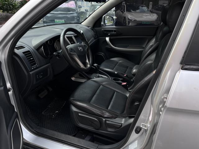 Certificated Pre-Owned Changan CS35 2014 1.6L Automatic Luxury China IV - u22023910