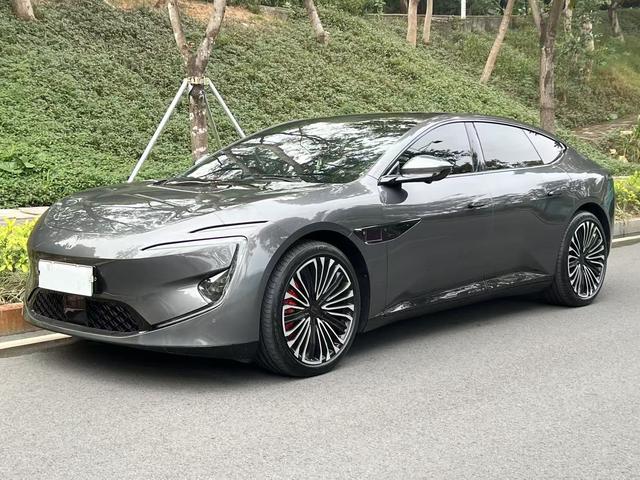 Pre - Owned Avita 12 2025 Ultra Rear - Wheel Drive Extended - Range Edition