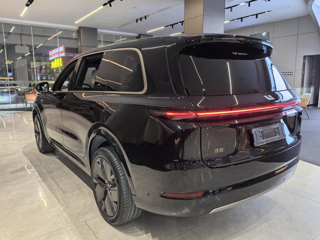 Pre - Owned 2025 Li L9 Ultra Intelligent Upgraded Edition