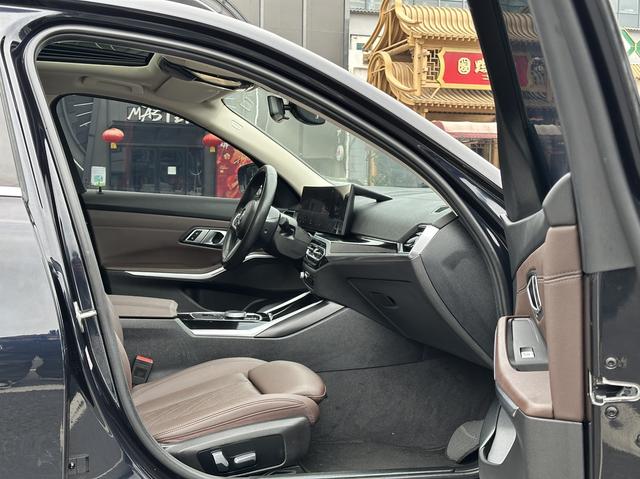 Certificated Pre-Owned BMW i3 2023 eDrive35L -u22638897