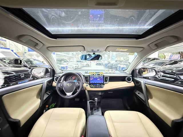 Certificated Pre-Owned RAV4 Rongfang 2016 2.0L CVT Two-Wheel Drive Fashion Edition - u22322944