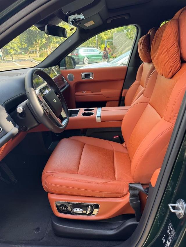 Certificated Pre-Owned Li Auto L8 2024 Ultra Edition -u22086916