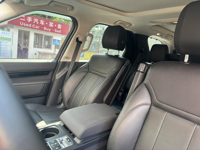 Certificated Used Land Rover Discovery 2020 3.0 V6 SE - u22066637