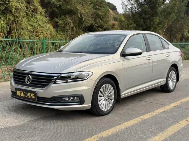 Certificated Pre-Owned SAIC Volkswagen Lavida 2018 1.5L Automatic Comfort Edition China V - u22416233