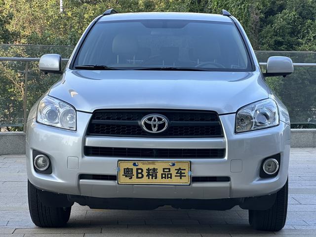 Certificated Pre-Owned RAV4 Rongfang 2011 2.0L Automatic Classic Edition - u22332725