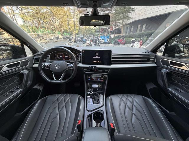 Certificated Pre-Owned Tiguan L 2022 Edition 330TSI Automatic Two-Wheel Drive Intelligence Enjoyment Version - u22562039