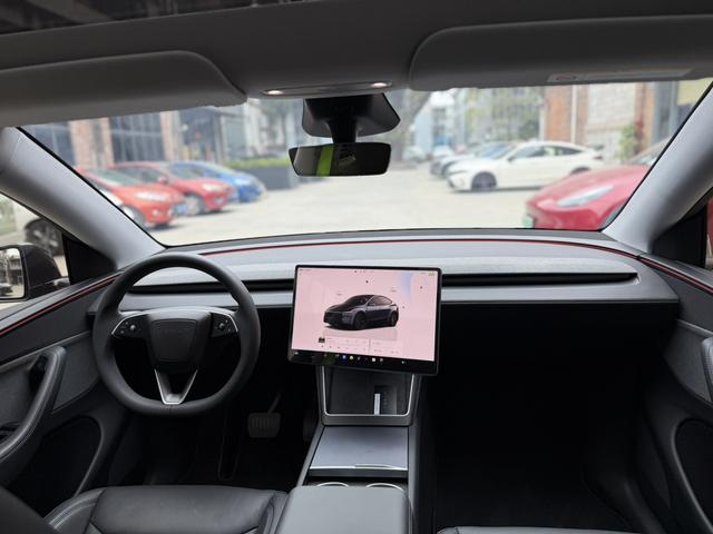 Certificated Pre-Owned Tesla Model Y 2025 Rear-Wheel Drive Version -u22537774