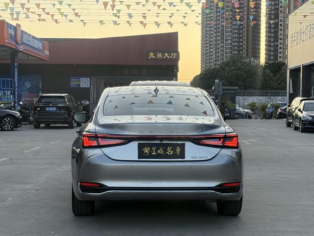 Certificated Pre-Owned Lexus ES 2025 Model 200 Premium Edition - u22433072