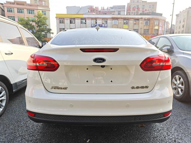 Certificated Pre-Owned Ford Focus 2018 Classic Edition Sedan 1.6L Automatic Fashion Edition Intelligent Driving Edition - u22060883