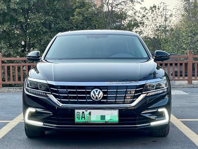 Certificated Pre-Owned Volkswagen Passat PHEV 2019 430PHEV Hybrid Luxury Edition -u22672905