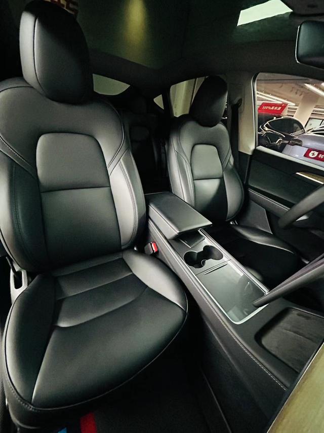 Pre-Owned Tesla Model Y 2022 Facelift Rear-Wheel Drive Edition