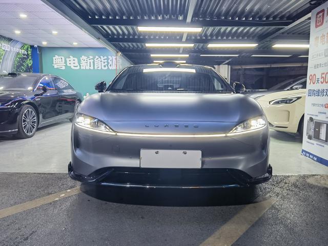 Pre-Owned Zhijie S7 2024 Model 4WD Flagship Edition Max RS