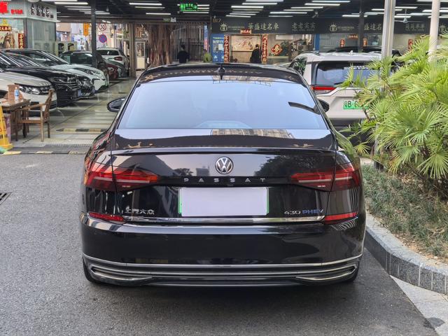 Certificated Pre-Owned Volkswagen Passat PHEV 2020 430PHEV Hybrid Luxury Edition National V -u22034804