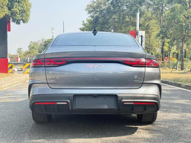 Certificated Pre-Owned BYD Qin L DM 2025 Smart Driving Version DM-i 120KM Beyond Model -u22493788