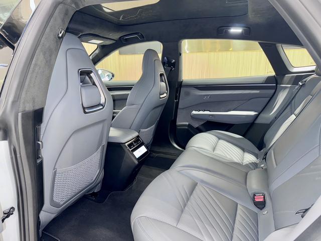 Pre-Owned ZEEKR 001 2025 WE Version 100kWh Rear-Wheel Drive