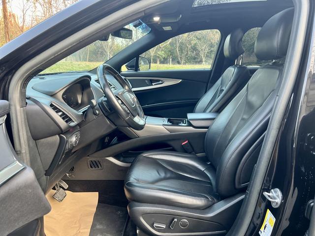 Certificated Pre-Owned 2019 Navigator (Imported) 2.0T Two-Wheel Drive Premium Edition, China VI - u22729672