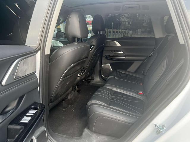 Certificated Pre-Owned XPENG G9 2022 702 Max-u22118426