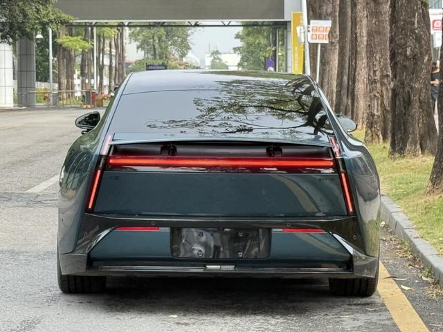 Certificated Pre-Owned XPENG P7 2025 702 Long Range Ultra-u21855819